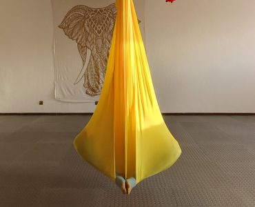 Aerial Yoga Deep Yin